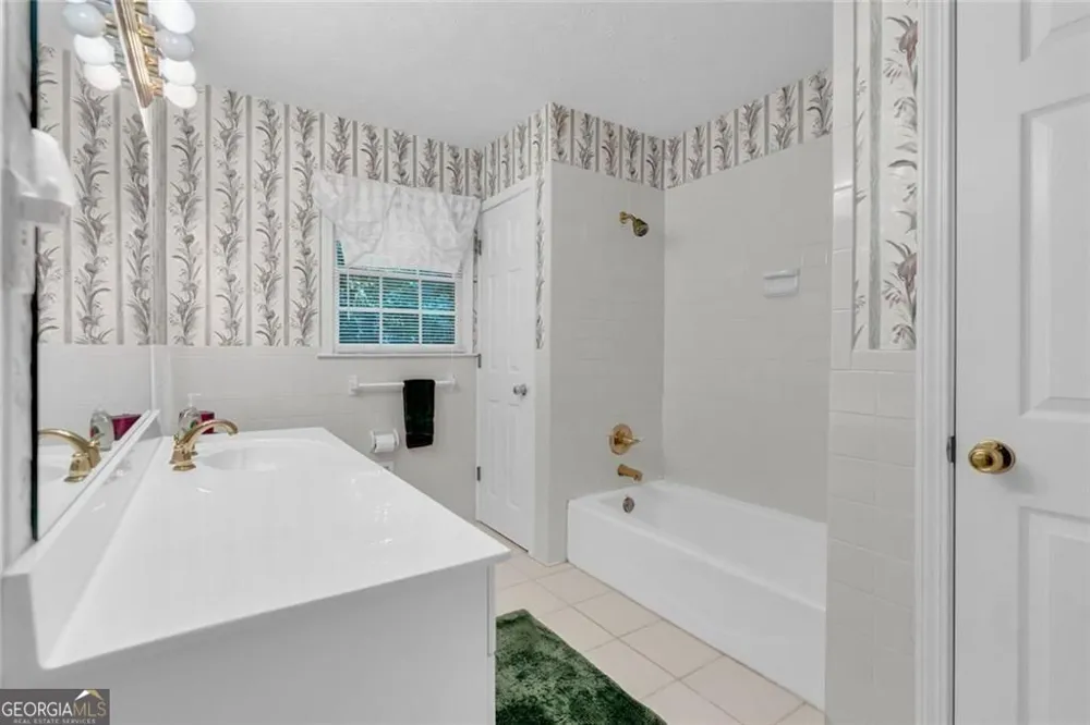 5892 Button Gwinnett PL Norcross, GA 30093