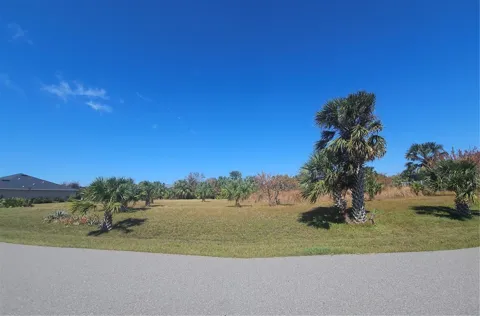 15905 VISCOUNT CIRCLE
