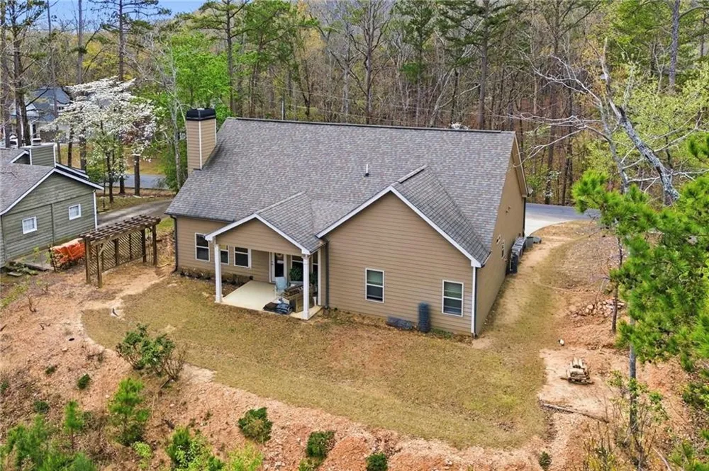 129 White Antelope Street Waleska, GA 30183