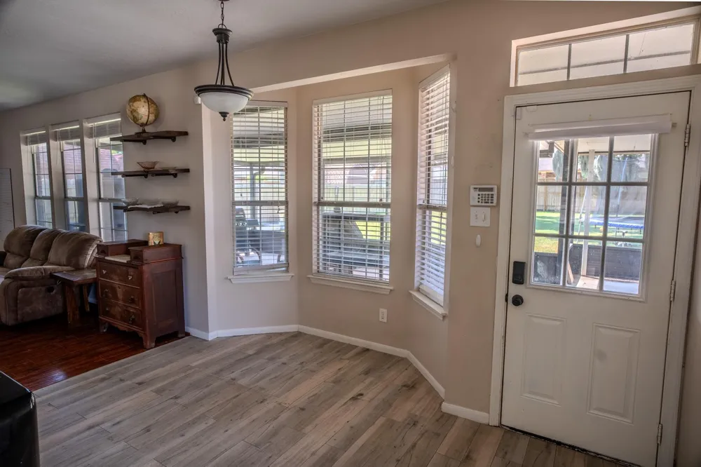 57 Calla Lily Court Lake Jackson, TX 77566