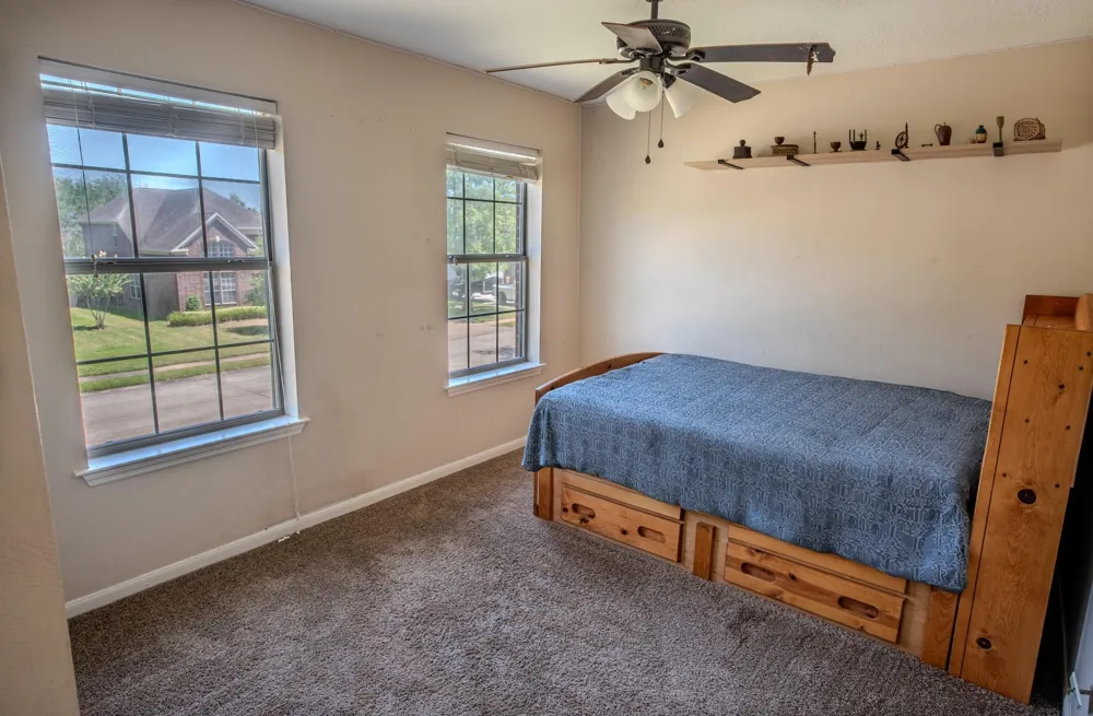 57 Calla Lily Court Lake Jackson, TX 77566