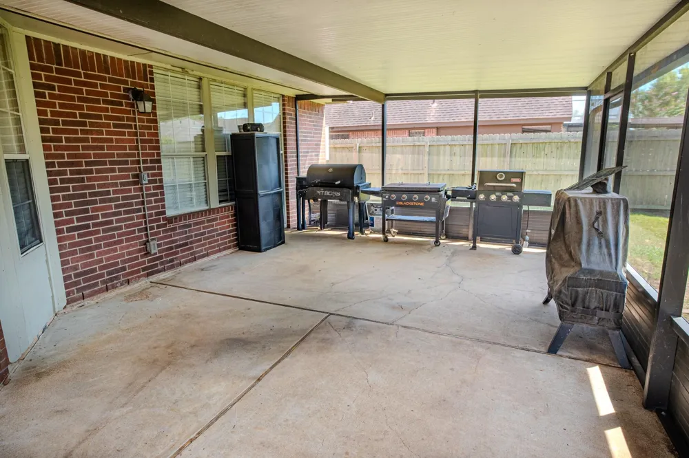 57 Calla Lily Court Lake Jackson, TX 77566