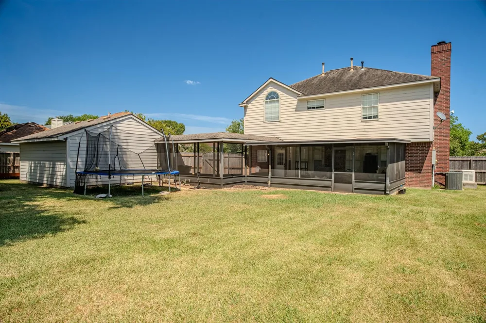 57 Calla Lily Court Lake Jackson, TX 77566