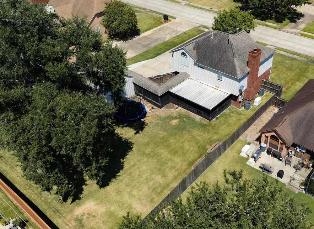 57 Calla Lily Court Lake Jackson, TX 77566
