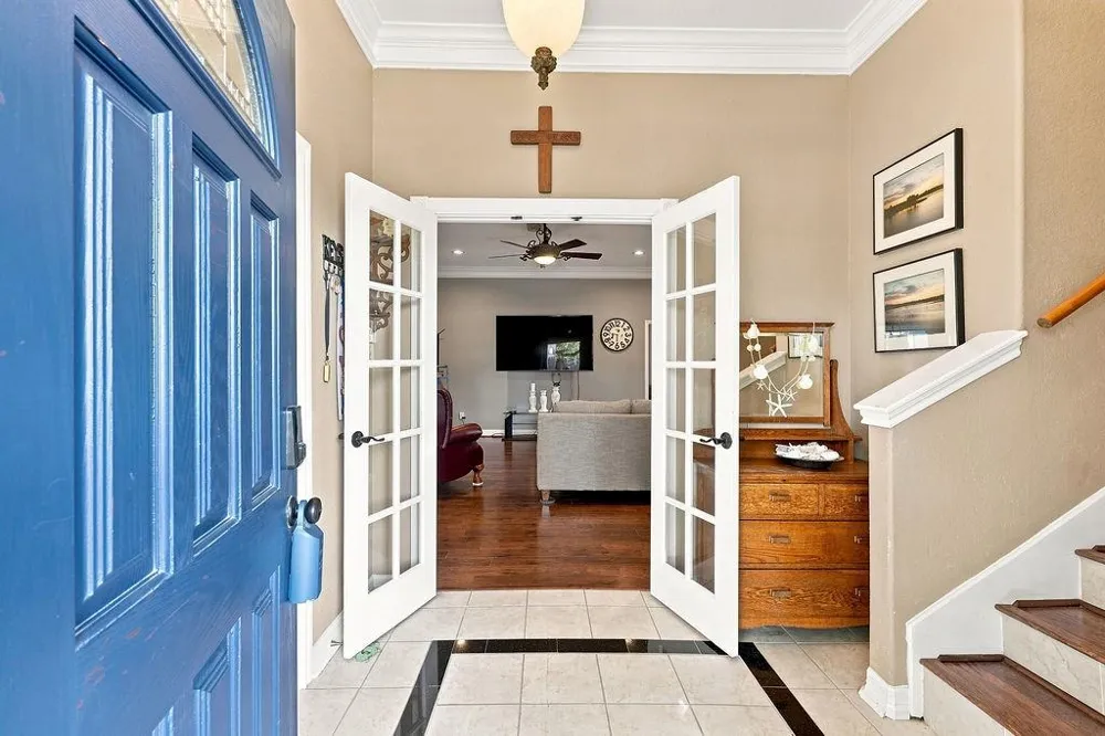 746 12th Street Dickinson, TX 77539