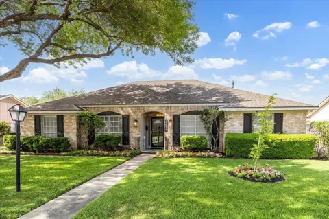 7614 Braesview Lane