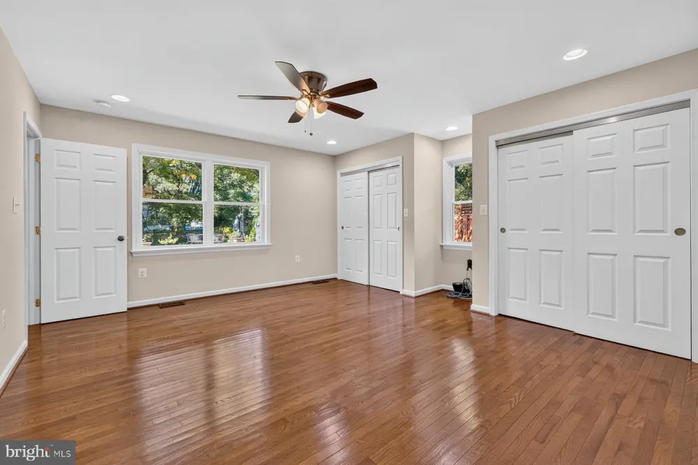 6702 LENCLAIR STREET Alexandria, VA 22306