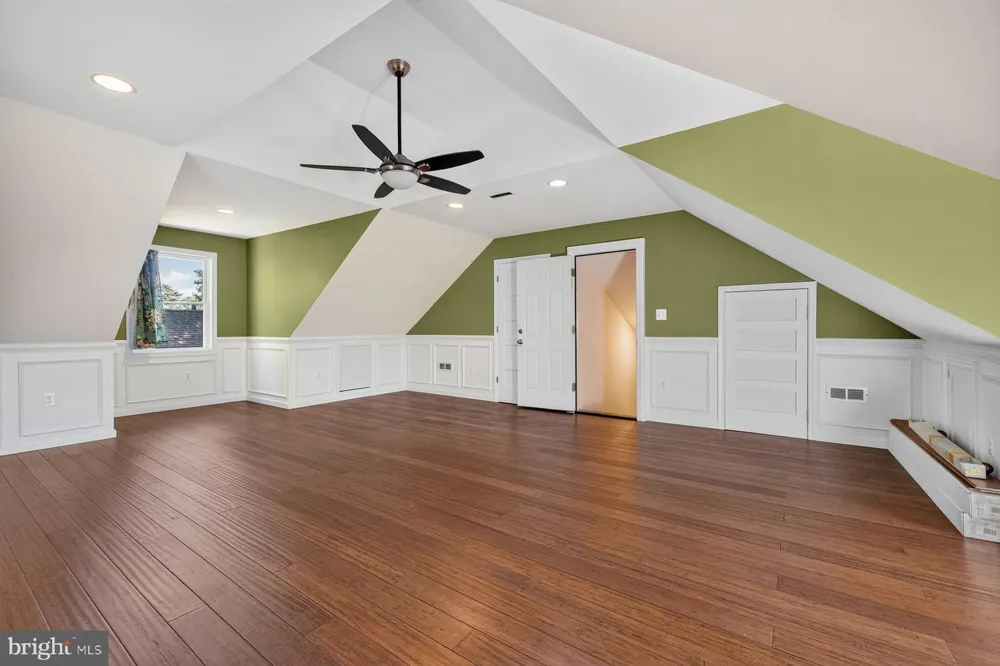 6702 LENCLAIR STREET Alexandria, VA 22306