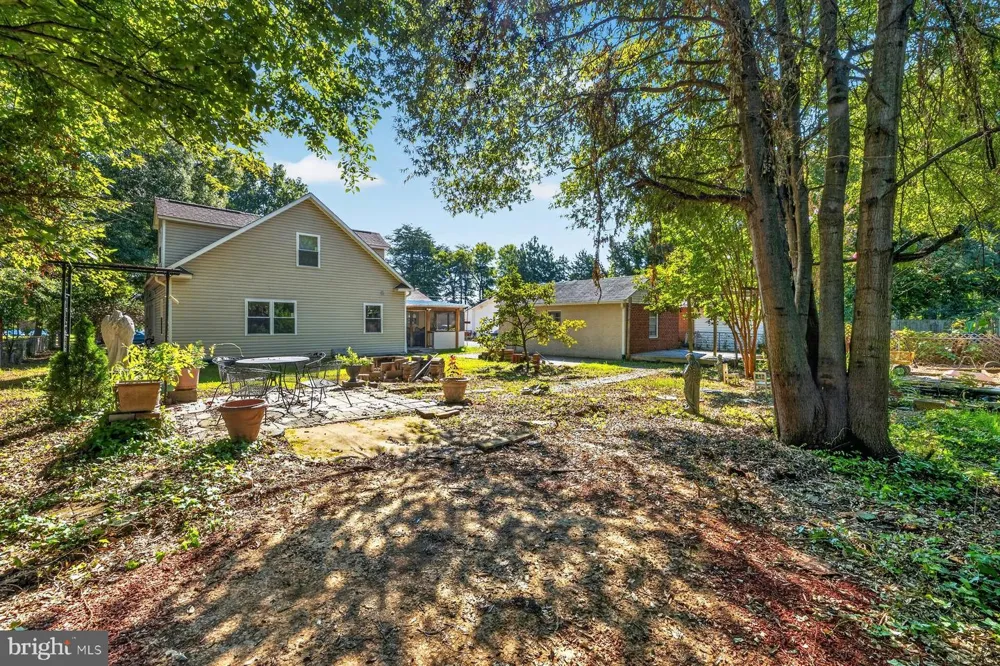 6702 LENCLAIR STREET Alexandria, VA 22306