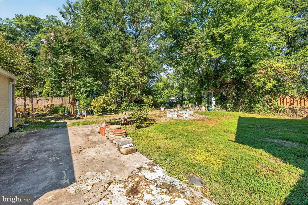 6702 LENCLAIR STREET Alexandria, VA 22306