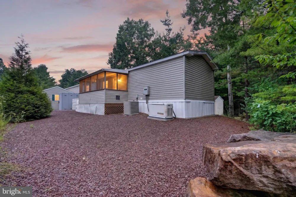 224 HOPE DRIVE New Ringgold, PA 17960