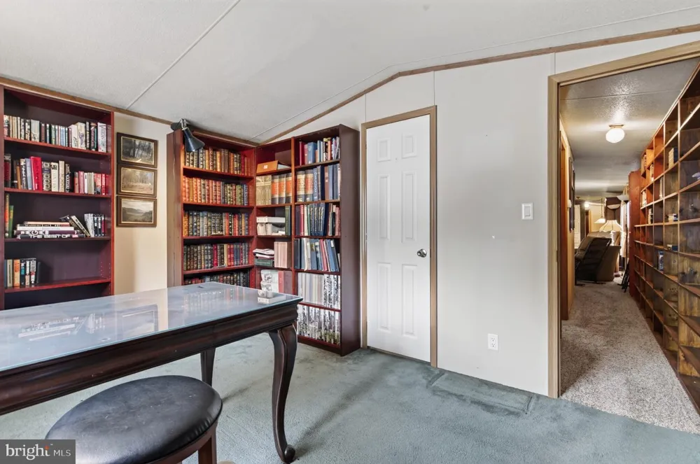 224 HOPE DRIVE New Ringgold, PA 17960