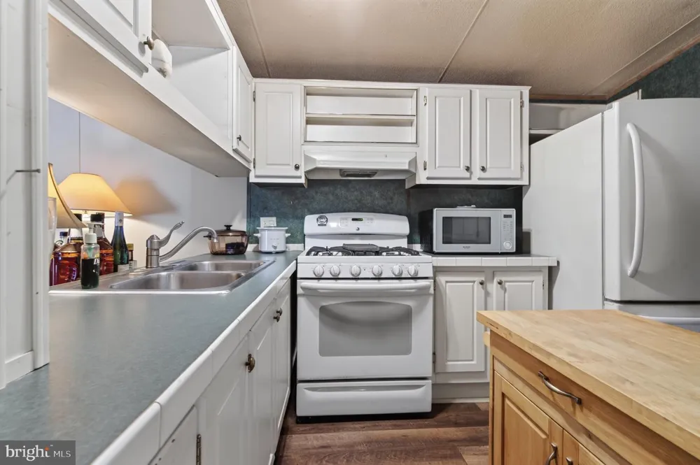 224 HOPE DRIVE New Ringgold, PA 17960