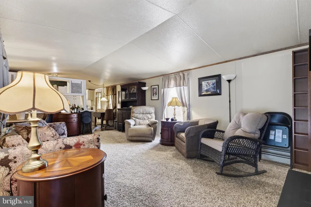 224 HOPE DRIVE New Ringgold, PA 17960