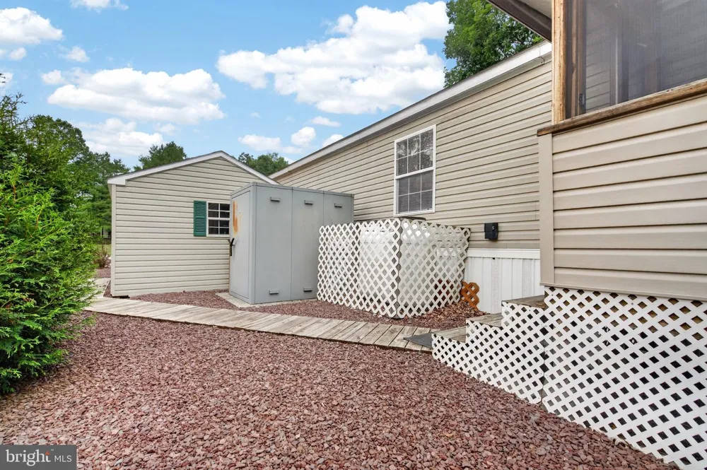224 HOPE DRIVE New Ringgold, PA 17960