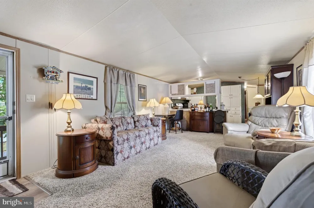 224 HOPE DRIVE New Ringgold, PA 17960