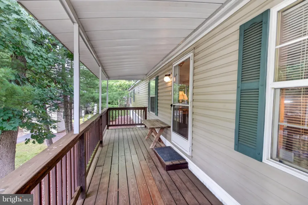 224 HOPE DRIVE New Ringgold, PA 17960
