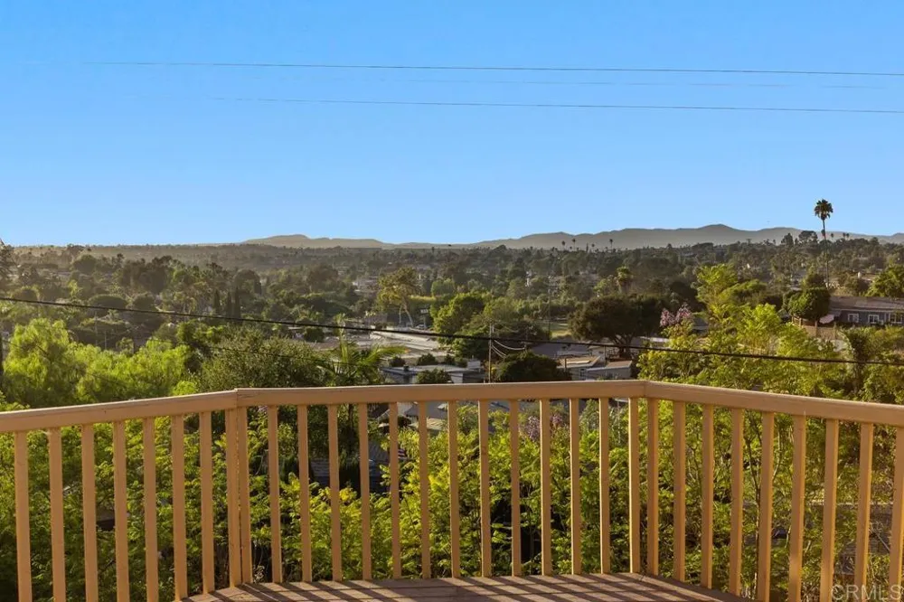 1917 Alta Vista Drive #A Vista, CA 92084