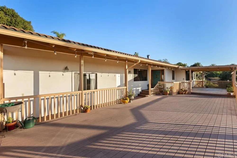 1917 Alta Vista Drive #A Vista, CA 92084