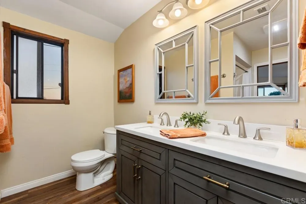 1917 Alta Vista Drive #A Vista, CA 92084