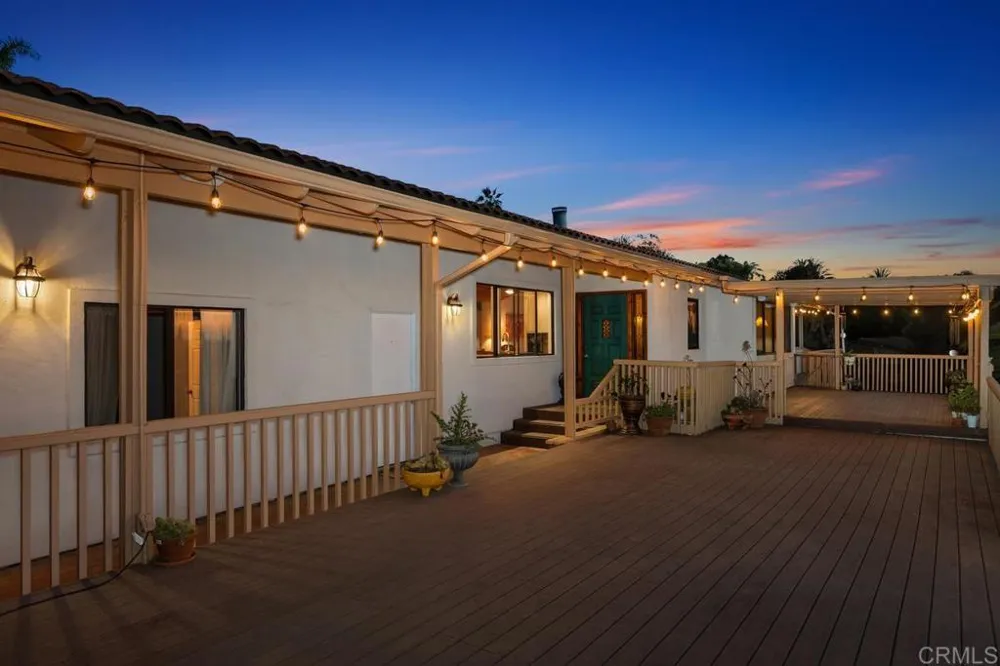 1917 Alta Vista Drive #A Vista, CA 92084