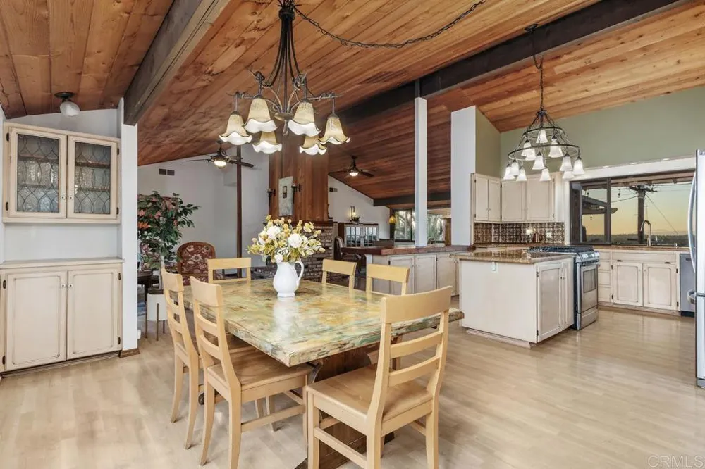 1917 Alta Vista Drive #A Vista, CA 92084