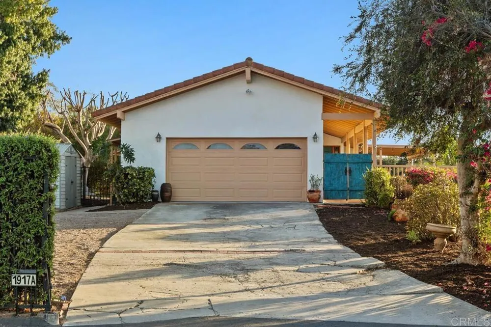 1917 Alta Vista Drive #A Vista, CA 92084