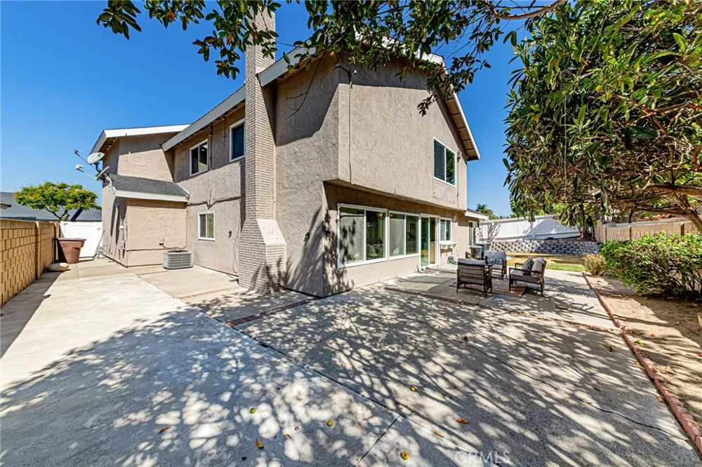 7688 E Calle Durango Anaheim, CA 92808
