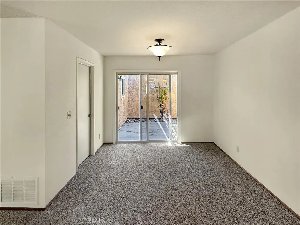 1745 Kings Paso Robles, CA 93446