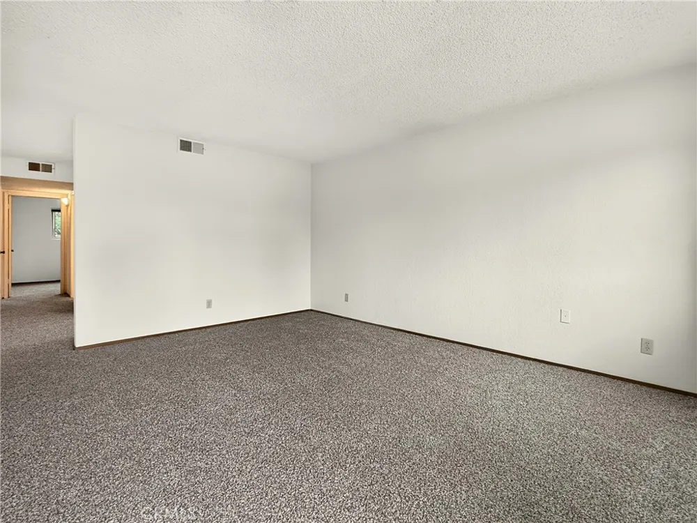 1745 Kings Paso Robles, CA 93446