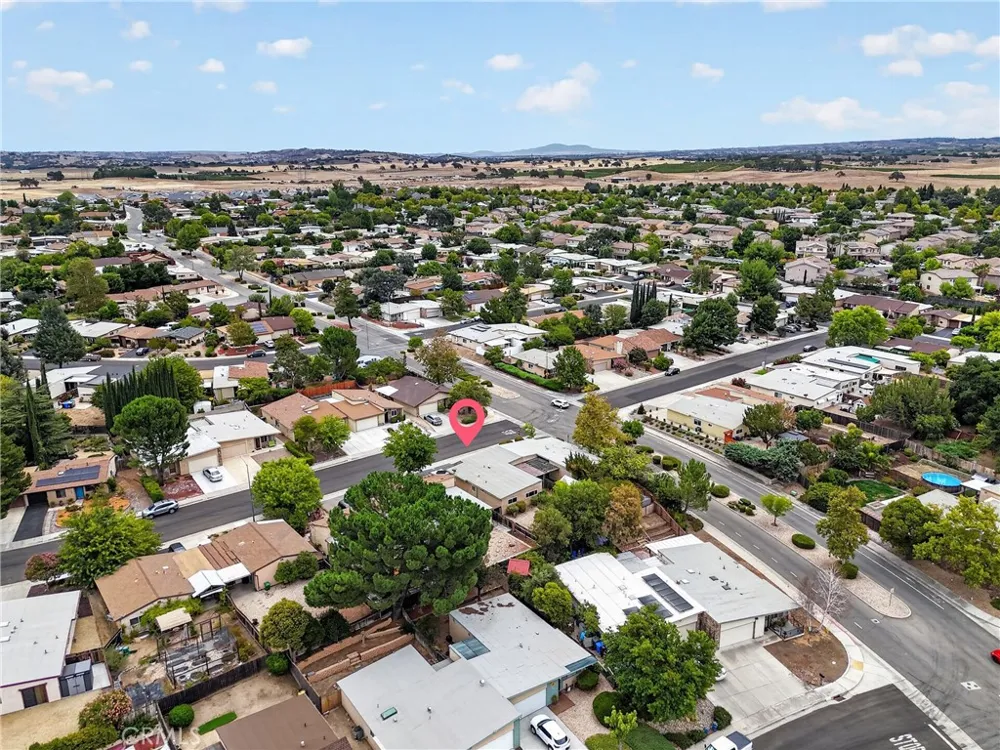 1745 Kings Paso Robles, CA 93446