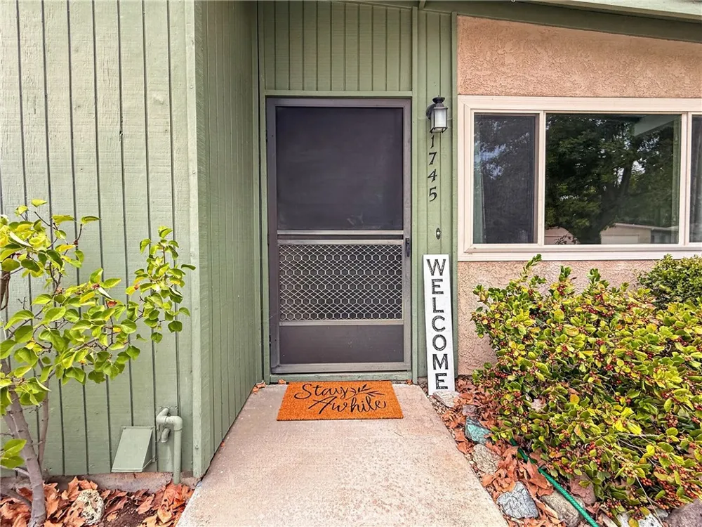 1745 Kings Paso Robles, CA 93446