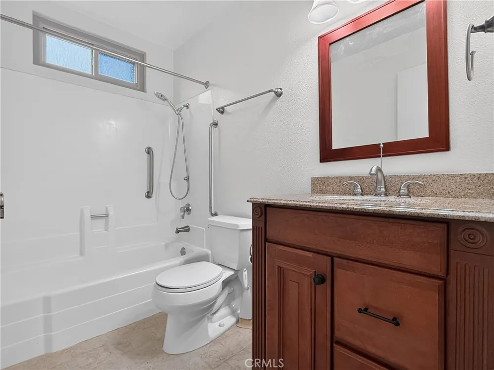 1745 Kings Paso Robles, CA 93446