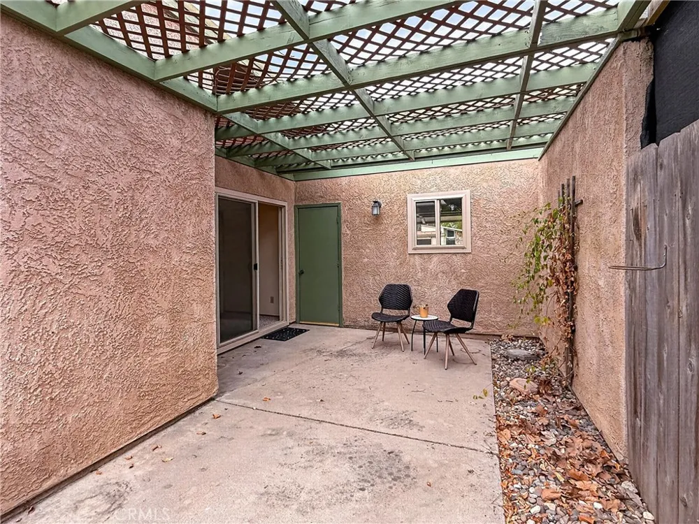 1745 Kings Paso Robles, CA 93446