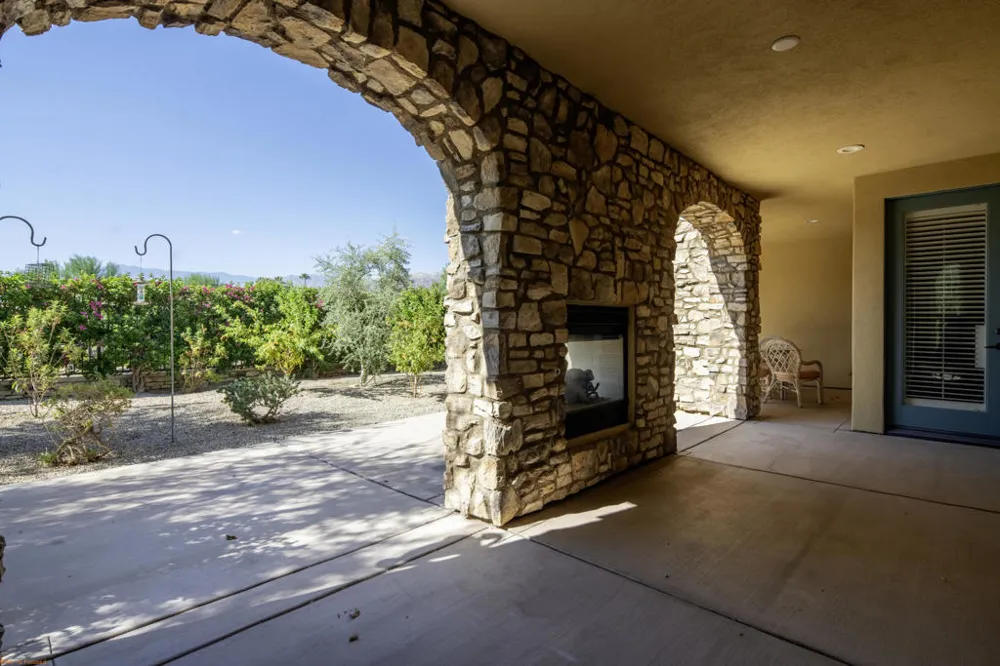 1021 Via Fortuna Palm Desert, CA 92260