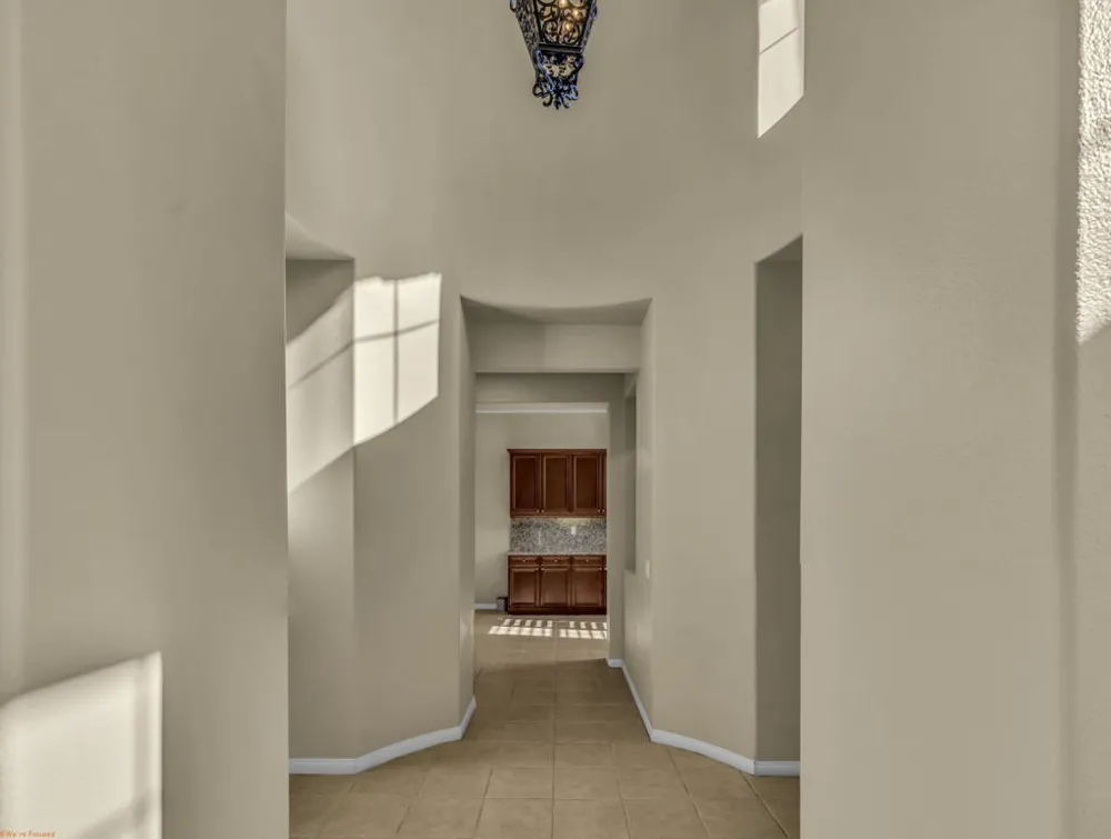 1021 Via Fortuna Palm Desert, CA 92260