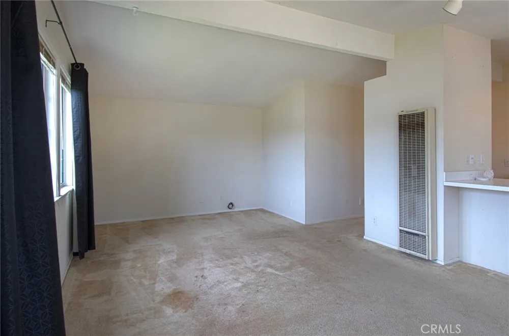 332 Walnut Street Costa Mesa, CA 92627