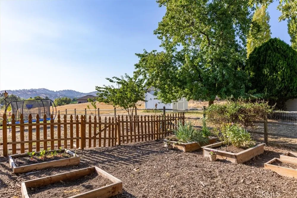 17741 Churchill Tehachapi, CA 93561