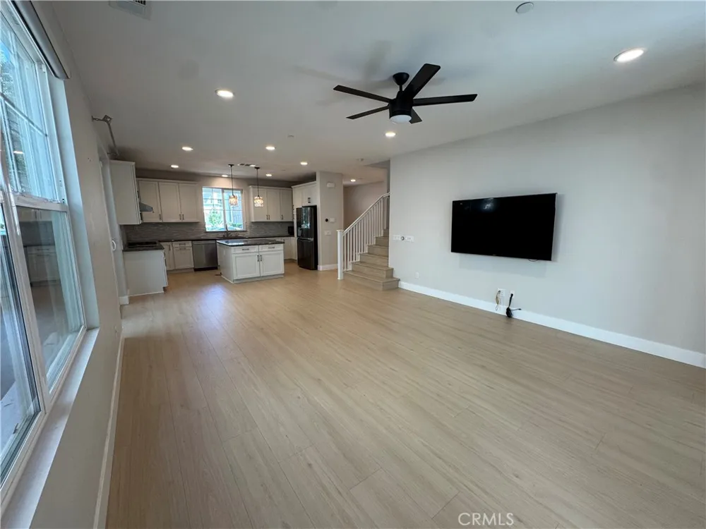 128 Mongoose Irvine, CA 92618