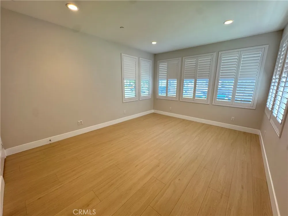 128 Mongoose Irvine, CA 92618