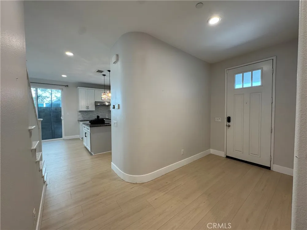 128 Mongoose Irvine, CA 92618