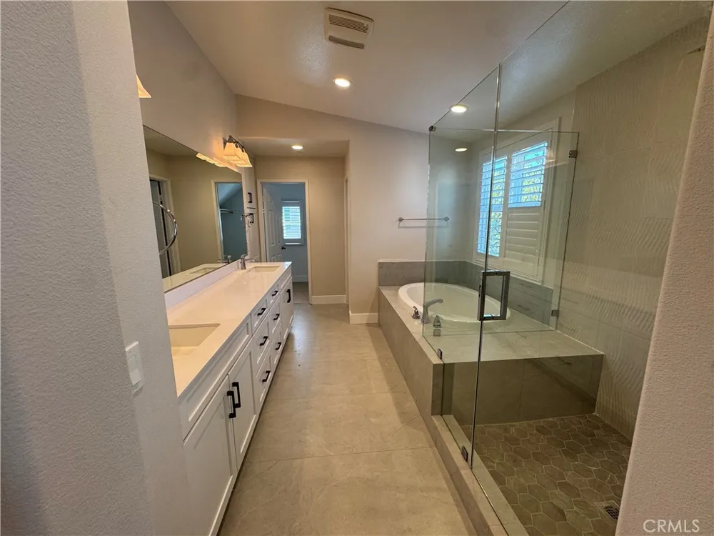 128 Mongoose Irvine, CA 92618