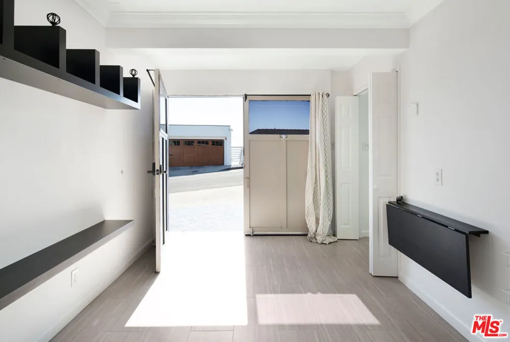 7000 Vista Del Mar Lane Playa del Rey, CA 90293