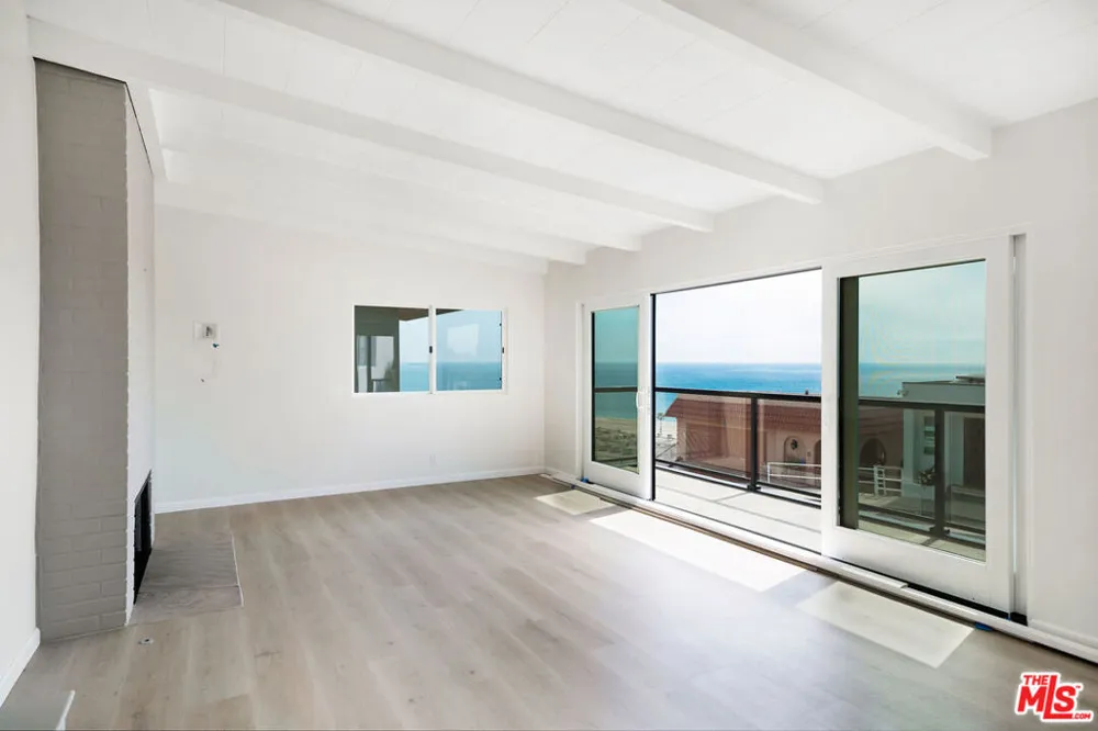 7000 Vista Del Mar Lane Playa del Rey, CA 90293