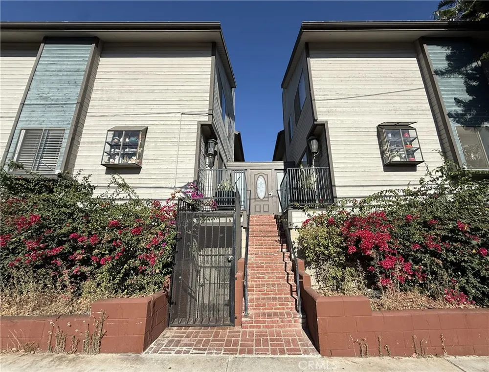 1600 Redondo Avenue #2 Long Beach, CA 90804