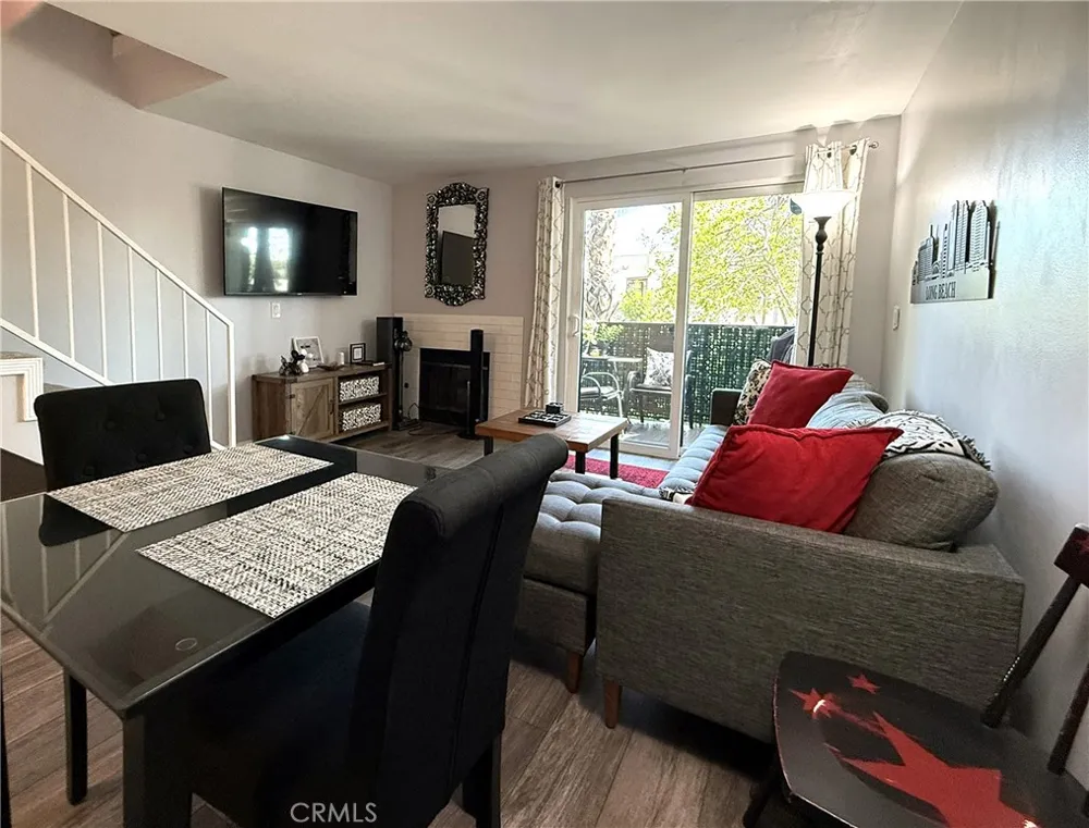 1600 Redondo Avenue #2 Long Beach, CA 90804