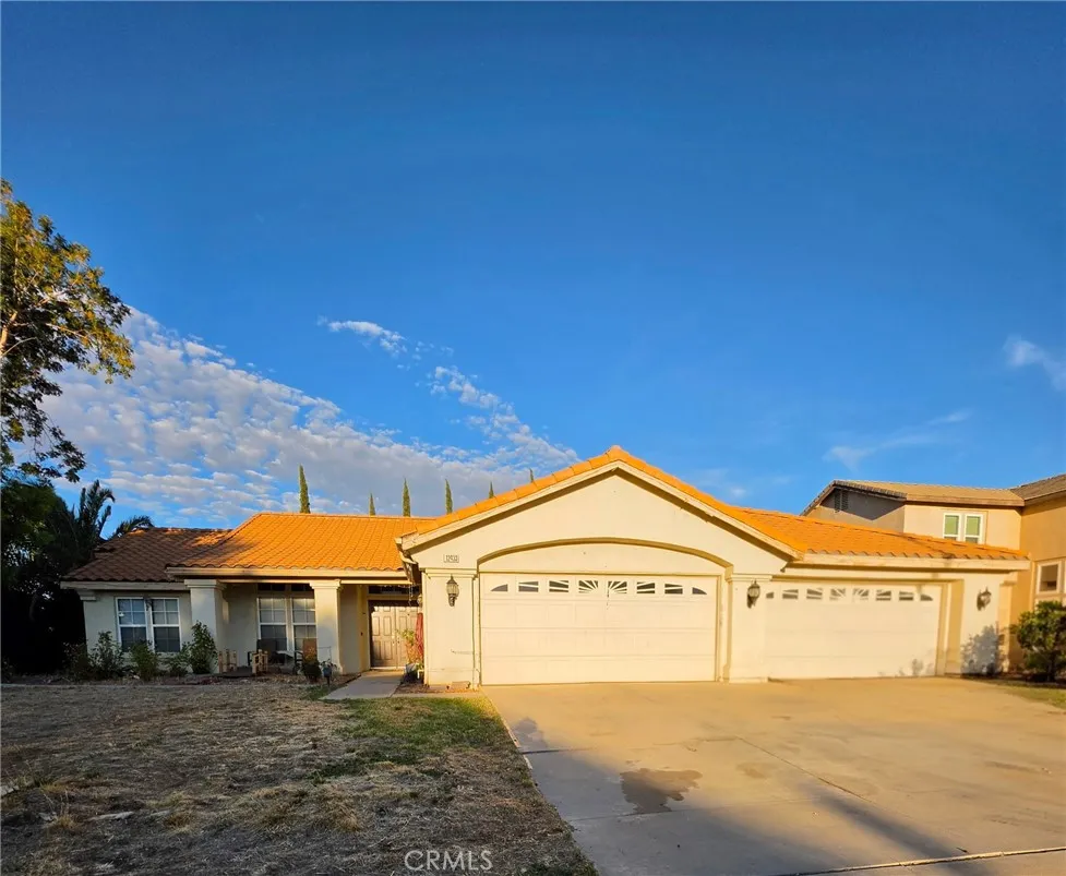 12433 Via Posada Victorville, CA 92392