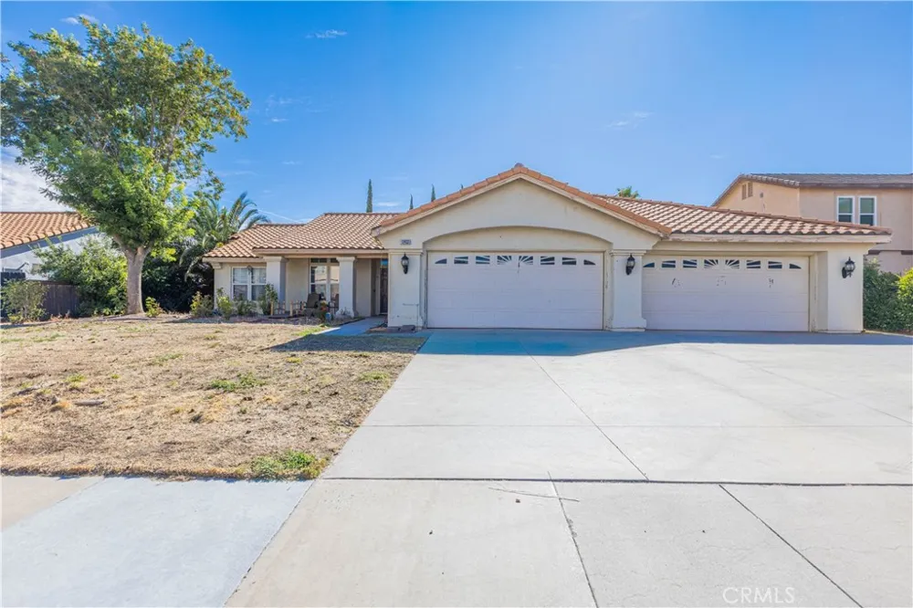 12433 Via Posada Victorville, CA 92392
