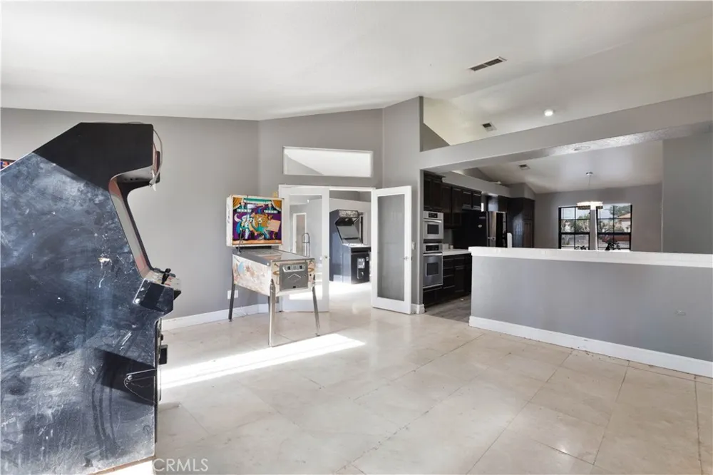 12433 Via Posada Victorville, CA 92392