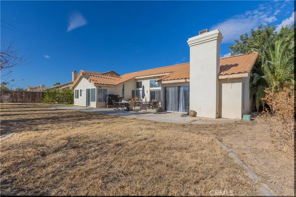 12433 Via Posada Victorville, CA 92392